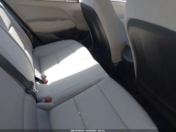 5NPD74LF6JH287837 2018 HYUNDAI ELANTRA - Image 8