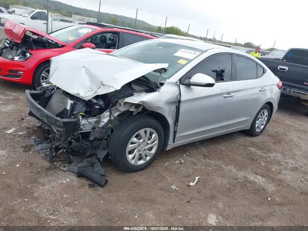 5NPD74LF6JH288714 2018 HYUNDAI ELANTRA - Image 2
