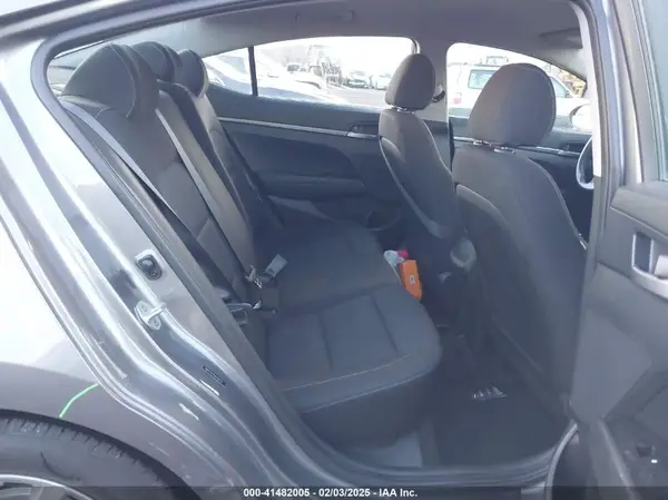 5NPD74LF6JH290172 2018 HYUNDAI ELANTRA - Image 8