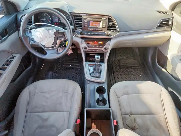 5NPD74LF6JH290401 2018 HYUNDAI ELANTRA - Image 8