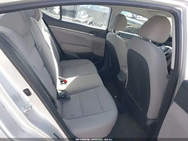 5NPD74LF6JH297204 2018 HYUNDAI ELANTRA - Image 8