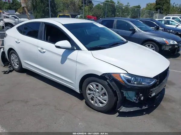 5NPD74LF6JH298935 2018 HYUNDAI ELANTRA - Image 1