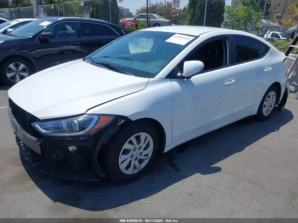 5NPD74LF6JH298935 2018 HYUNDAI ELANTRA - Image 2