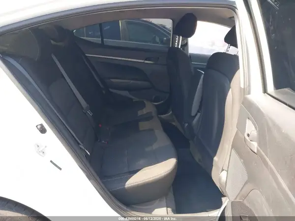 5NPD74LF6JH298935 2018 HYUNDAI ELANTRA - Image 8