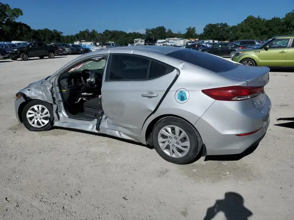 5NPD74LF6JH310503 2018 HYUNDAI ELANTRA - Image 2