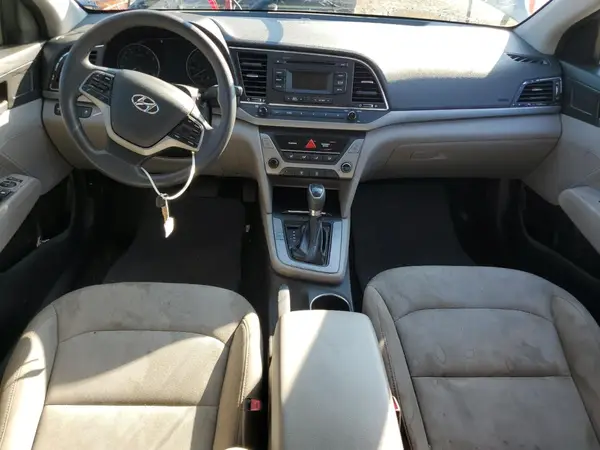 5NPD74LF6JH319623 2018 HYUNDAI ELANTRA - Image 8