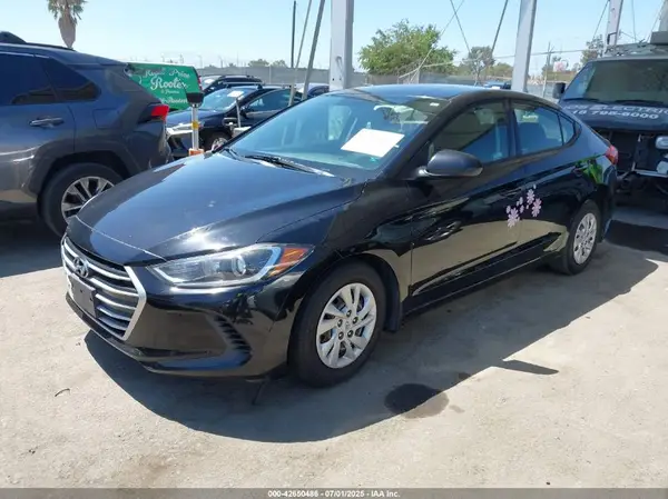 5NPD74LF6JH320819 2018 HYUNDAI ELANTRA - Image 2