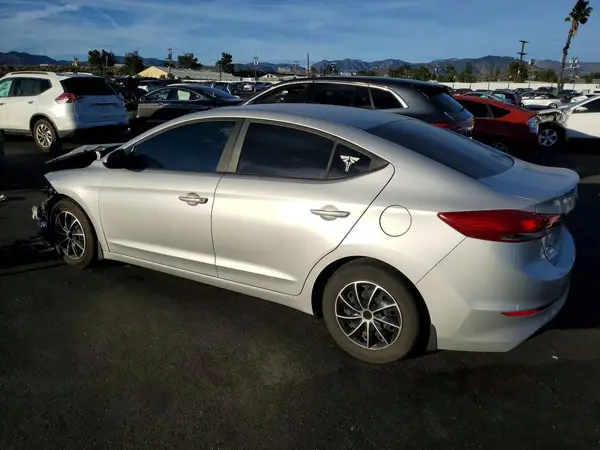 5NPD74LF6JH327351 2018 HYUNDAI ELANTRA - Image 2