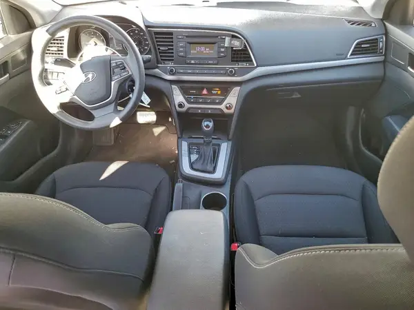 5NPD74LF6JH330718 2018 HYUNDAI ELANTRA - Image 8