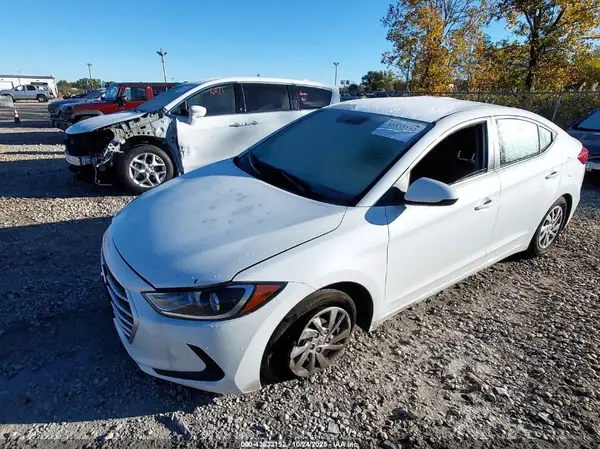 5NPD74LF6JH331433 2018 HYUNDAI ELANTRA - Image 2