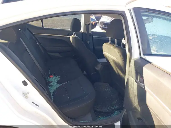 5NPD74LF6JH331433 2018 HYUNDAI ELANTRA - Image 8