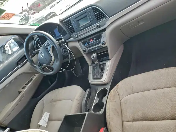 5NPD74LF6JH348541 2018 HYUNDAI ELANTRA - Image 8