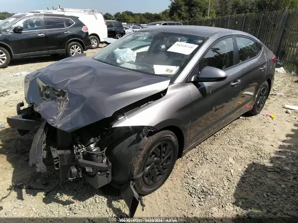 5NPD74LF6JH348684 2018 HYUNDAI ELANTRA - Image 2
