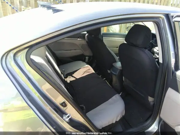 5NPD74LF6JH348684 2018 HYUNDAI ELANTRA - Image 8