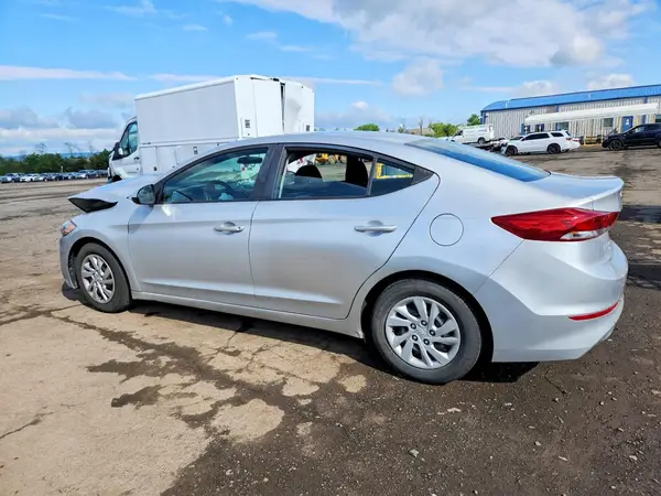 5NPD74LF6JH350967 2018 HYUNDAI ELANTRA - Image 2