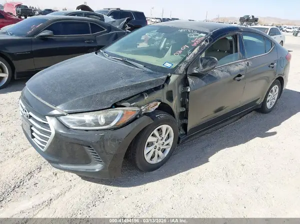 5NPD74LF6JH352850 2018 HYUNDAI ELANTRA - Image 2