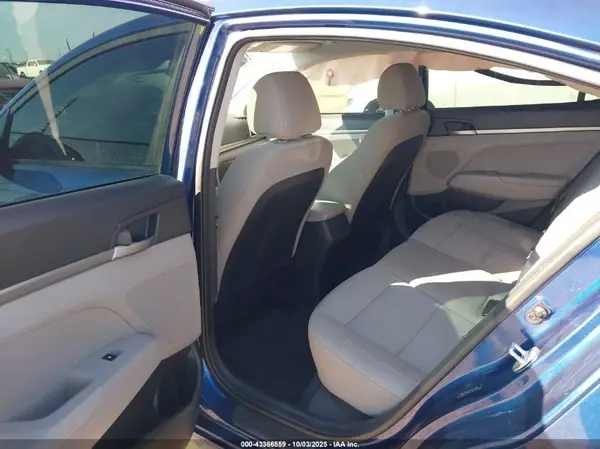5NPD74LF6JH357384 2018 HYUNDAI ELANTRA - Image 8