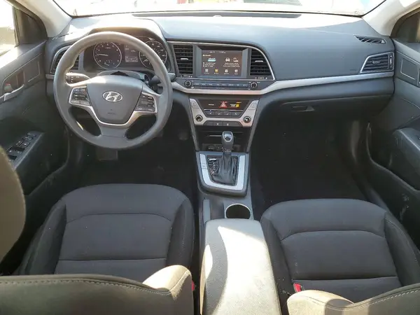 5NPD74LF6JH379630 2018 HYUNDAI ELANTRA - Image 8