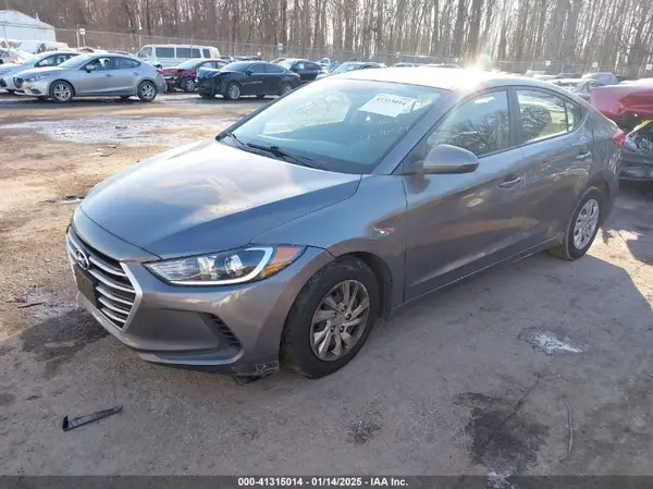 5NPD74LF6JH381555 2018 HYUNDAI ELANTRA - Image 2