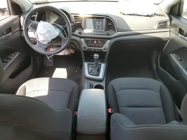 5NPD74LF6JH384164 2018 HYUNDAI ELANTRA - Image 8