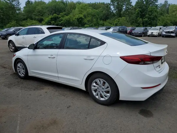 5NPD74LF6JH385718 2018 HYUNDAI ELANTRA - Image 2