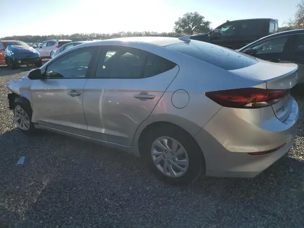 5NPD74LF6JH387467 2018 HYUNDAI ELANTRA - Image 2