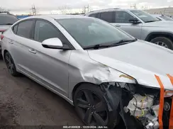 5NPD74LF6JH390966 2018 HYUNDAI ELANTRA