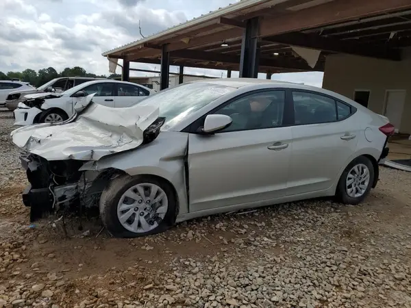 5NPD74LF6JH394421 2018 HYUNDAI ELANTRA - Image 1