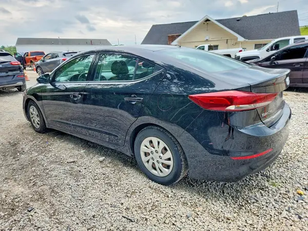 5NPD74LF6JH397397 2018 HYUNDAI ELANTRA - Image 2