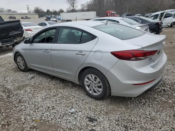 5NPD74LF6JH400184 2018 HYUNDAI ELANTRA - Image 2