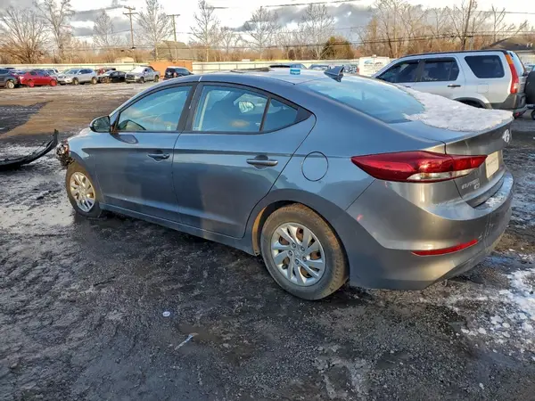 5NPD74LF6JH401822 2018 HYUNDAI ELANTRA - Image 2