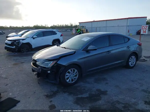 5NPD74LF6KH406150 2019 HYUNDAI ELANTRA - Image 2