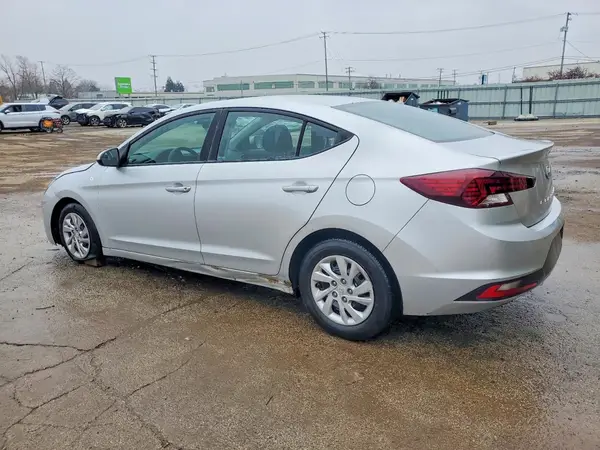 5NPD74LF6KH413776 2019 HYUNDAI ELANTRA - Image 2