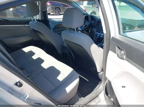 5NPD74LF6KH419254 2019 HYUNDAI ELANTRA - Image 8