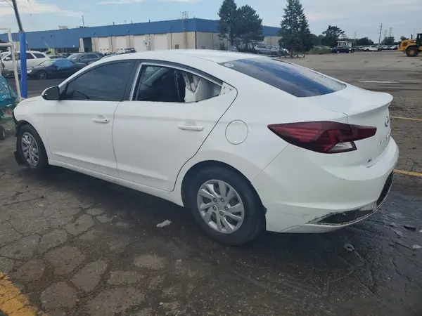 5NPD74LF6KH422932 2019 HYUNDAI ELANTRA - Image 2