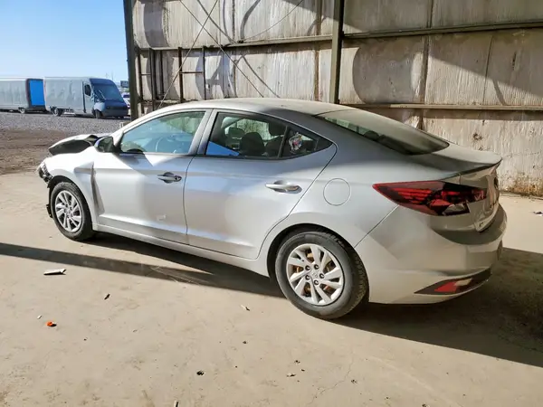 5NPD74LF6KH427807 2019 HYUNDAI ELANTRA - Image 2
