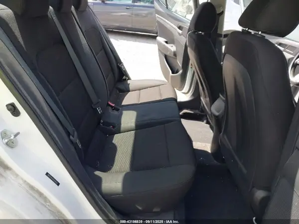 5NPD74LF6KH429153 2019 HYUNDAI ELANTRA - Image 8