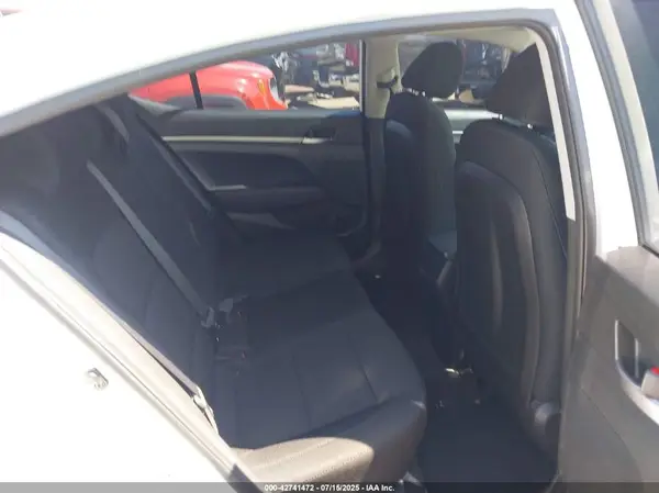 5NPD74LF6KH437642 2019 HYUNDAI ELANTRA - Image 8