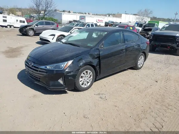 5NPD74LF6KH438905 2019 HYUNDAI ELANTRA - Image 2
