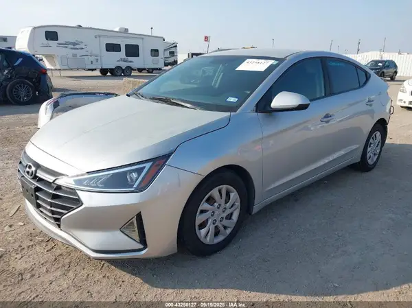 5NPD74LF6KH439245 2019 HYUNDAI ELANTRA - Image 2