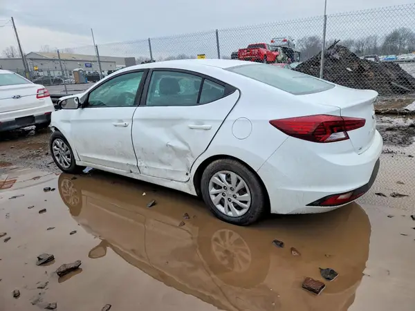5NPD74LF6KH443389 2019 HYUNDAI ELANTRA - Image 2