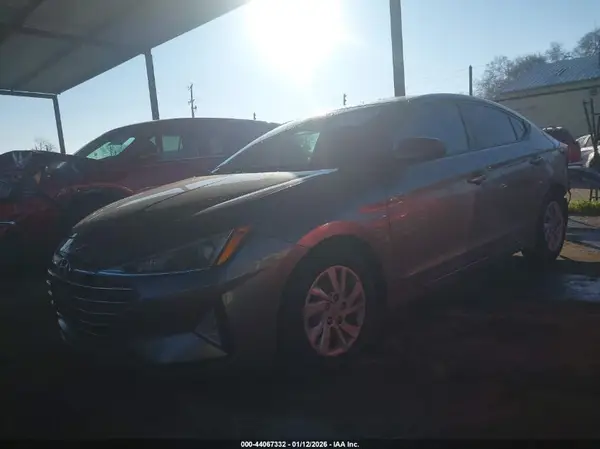 5NPD74LF6KH445028 2019 HYUNDAI ELANTRA - Image 2
