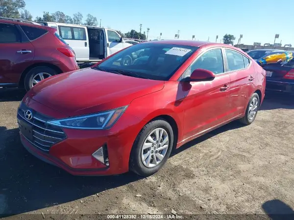 5NPD74LF6KH452450 2019 HYUNDAI ELANTRA - Image 2