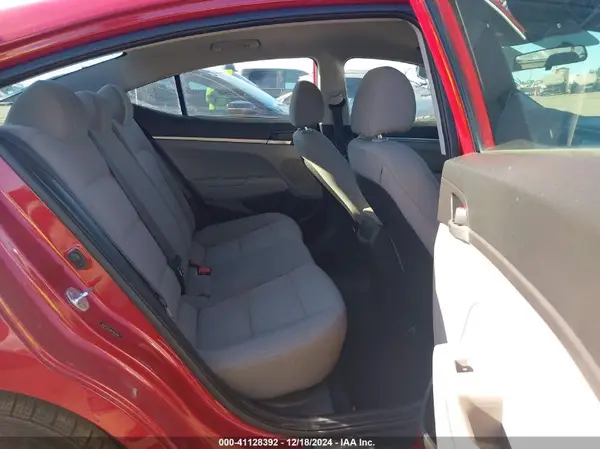5NPD74LF6KH452450 2019 HYUNDAI ELANTRA - Image 8