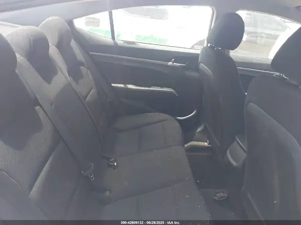 5NPD74LF6KH456840 2019 HYUNDAI ELANTRA - Image 8