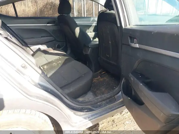 5NPD74LF6KH456871 2019 HYUNDAI ELANTRA - Image 8