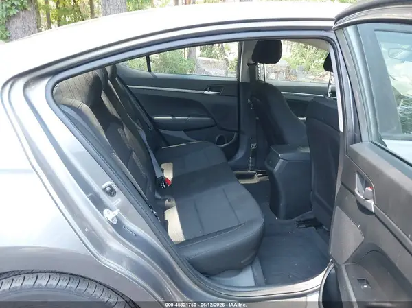 5NPD74LF6KH457924 2019 HYUNDAI ELANTRA - Image 8