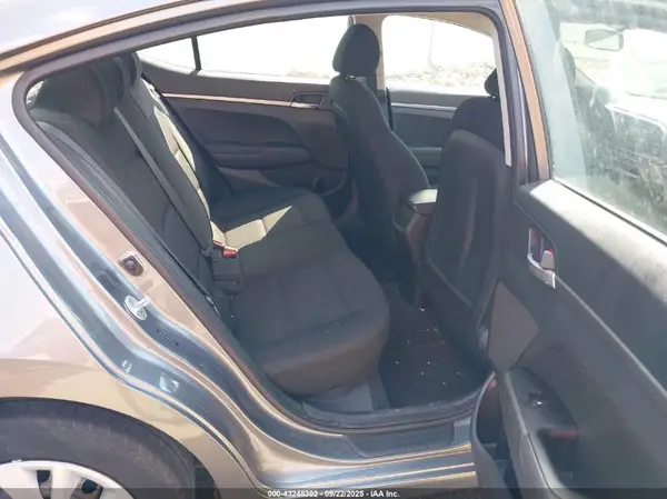 5NPD74LF6KH467823 2019 HYUNDAI ELANTRA - Image 8