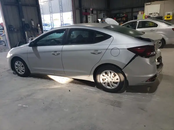 5NPD74LF6KH470561 2019 HYUNDAI ELANTRA - Image 2