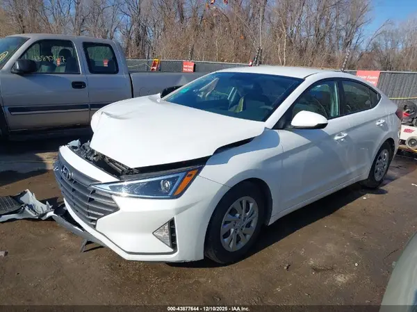 5NPD74LF6KH473945 2019 HYUNDAI ELANTRA - Image 2